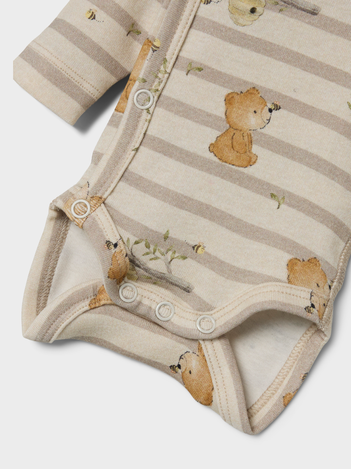 model_shot-front_full